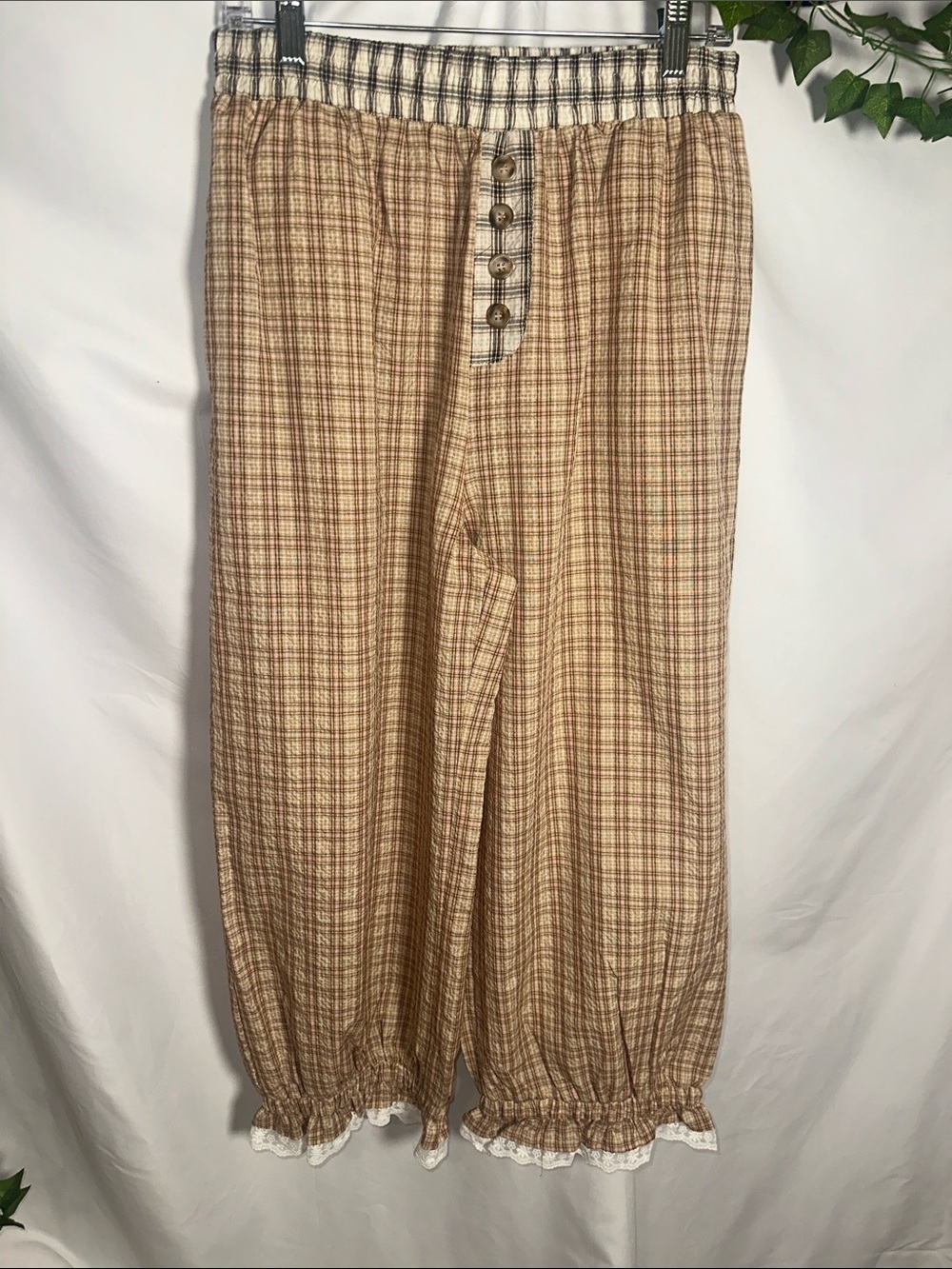 Oddi Tan & Cream Plaid Button-Front Peasant Pants
